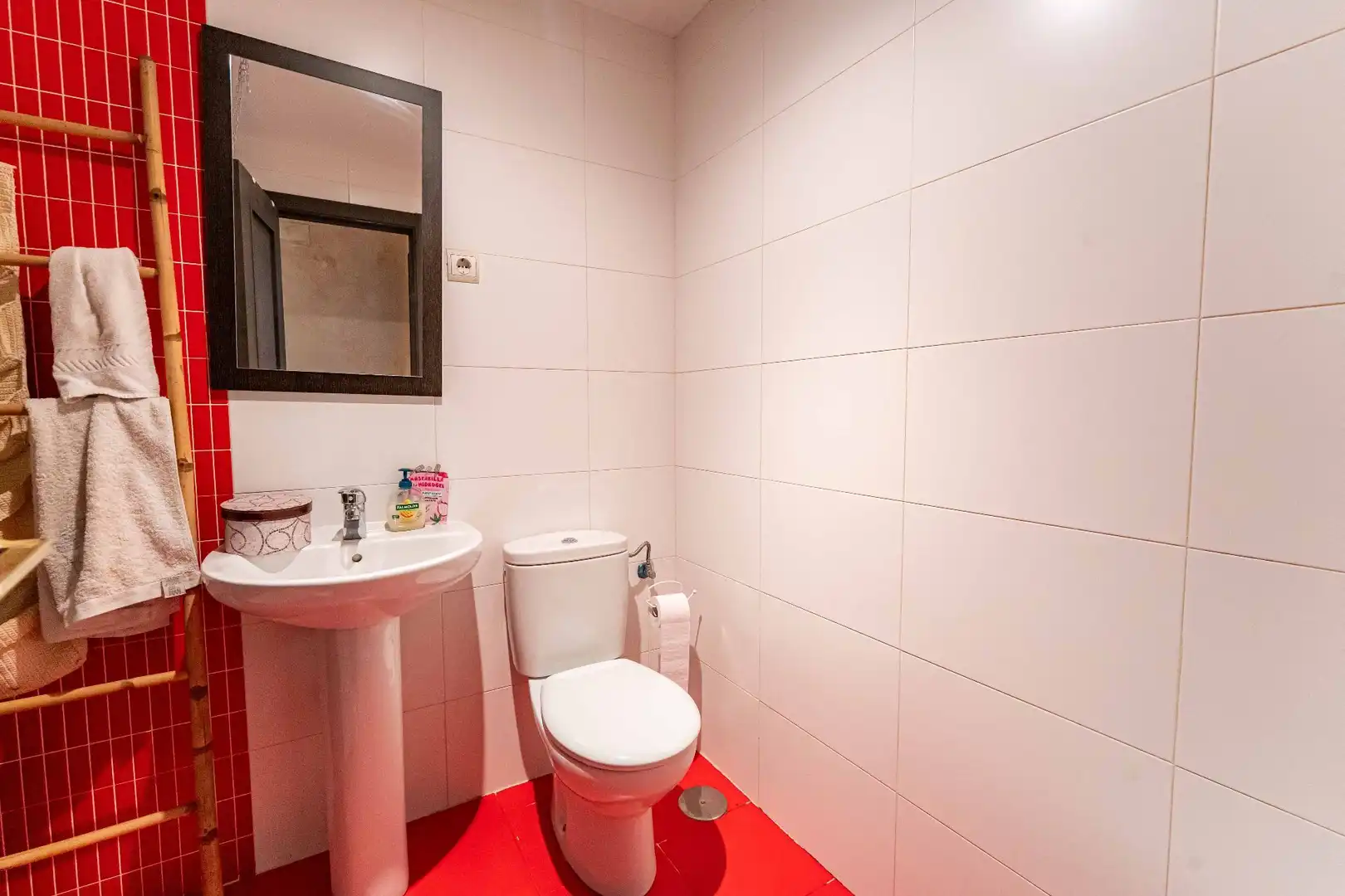 Bathroom of Flat for sale in Humanes de Madrid  with Air Conditioner, Heating and Terrace