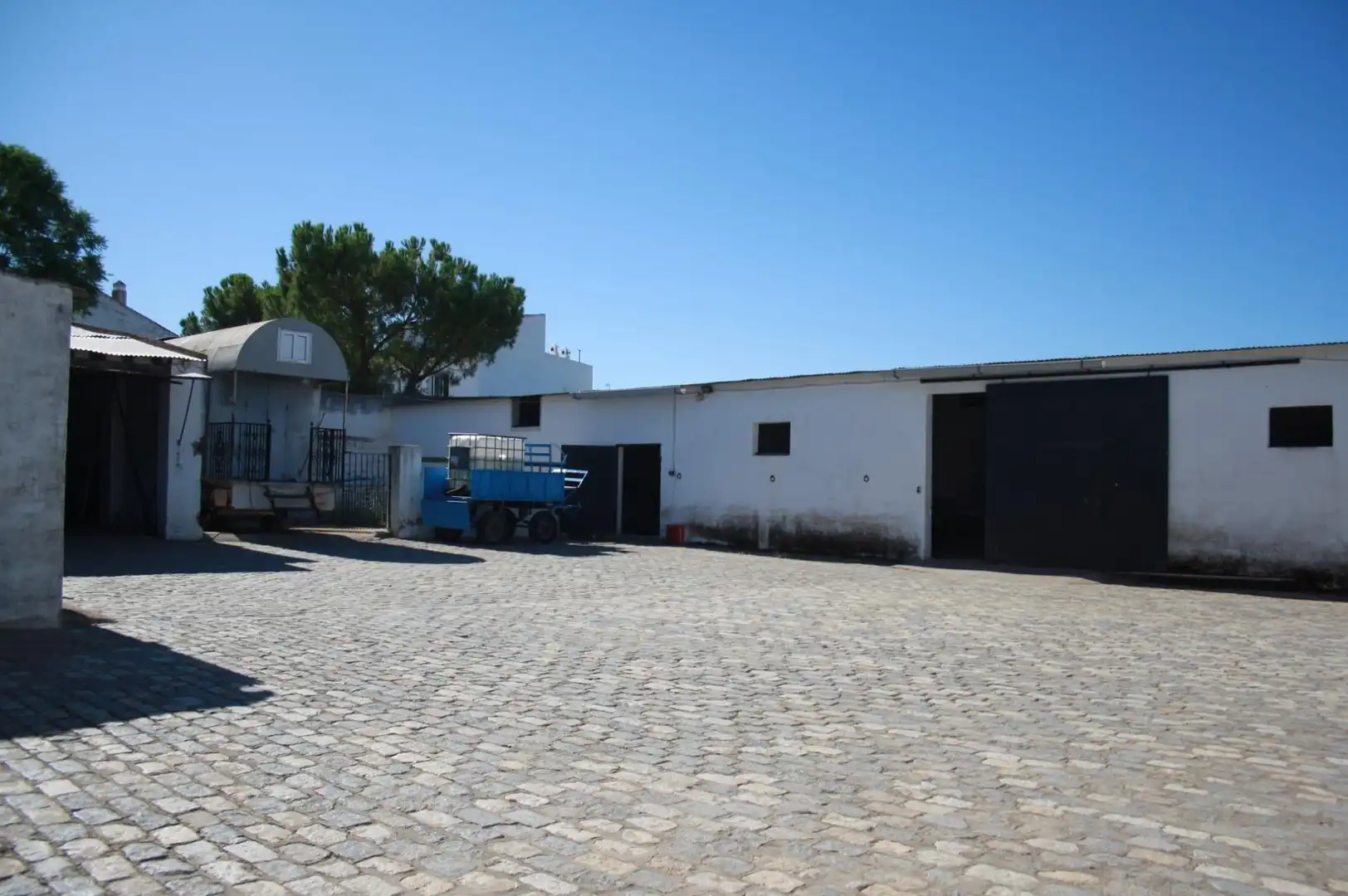 Exterior view of Residential for sale in Carrión de los Céspedes