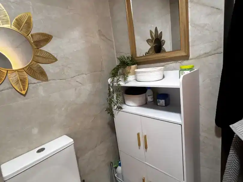Baño de Piso de alquiler en Vera con Aire acondicionado, Piscina y Balcón