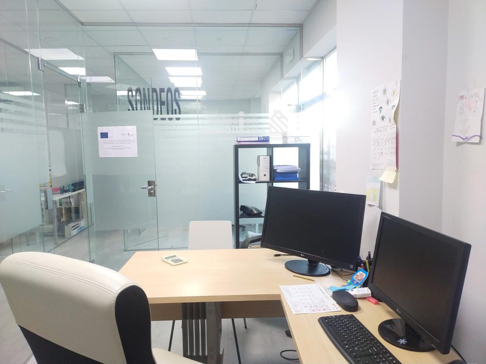 Office to rent in Salamanca Capital  with Air Conditioner, Heating and Furnished