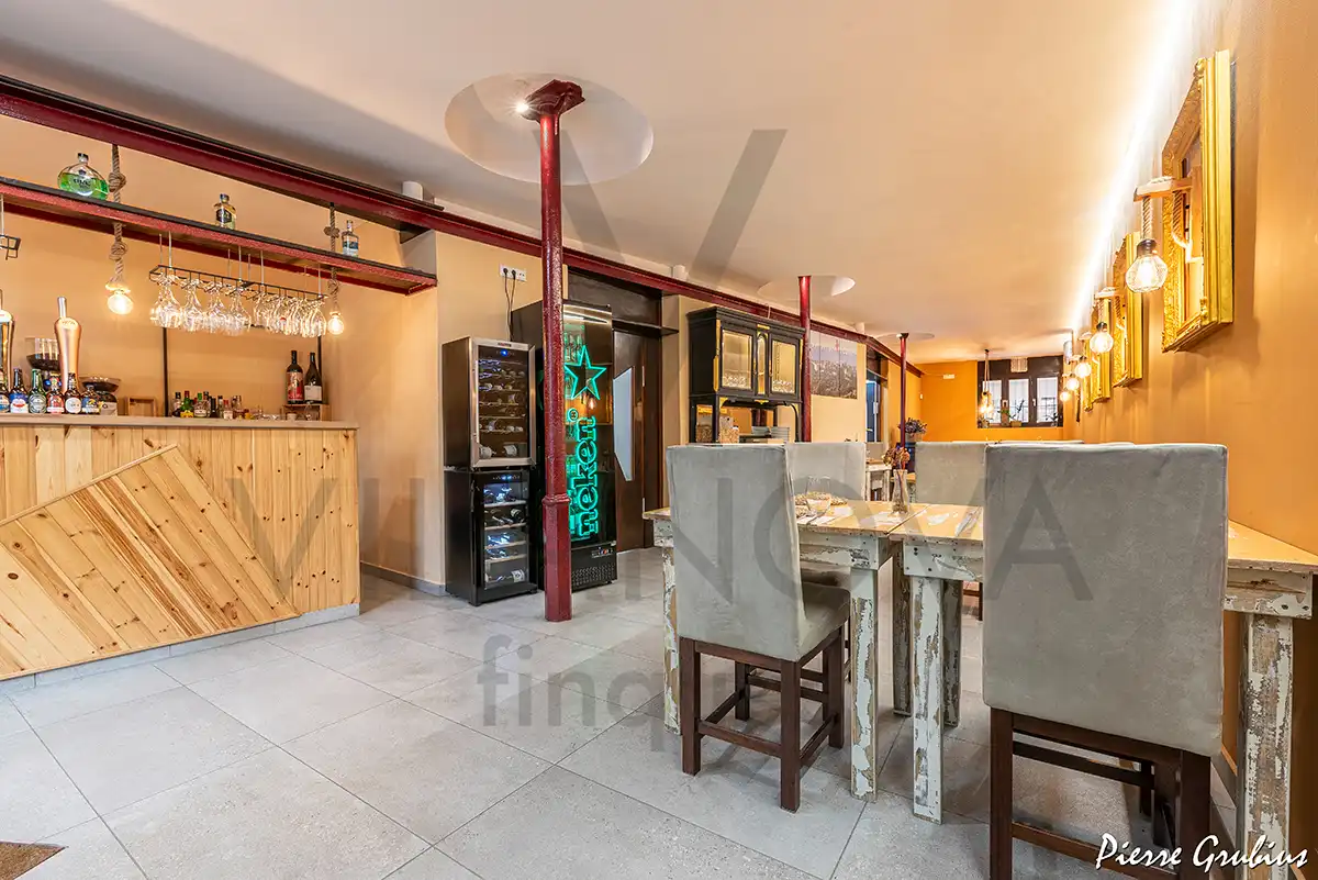 Commercial properties for rent in Falset  with Air Conditioner, Heating and Terrace