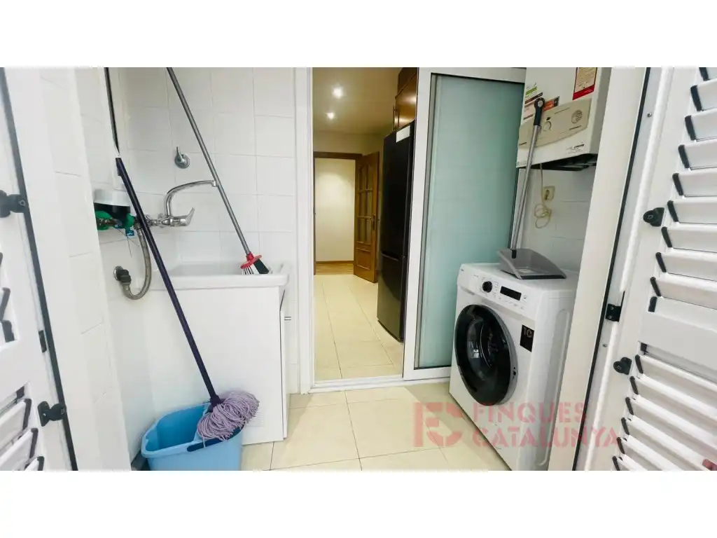 Küche von Wohnung zum Verkauf in Girona
