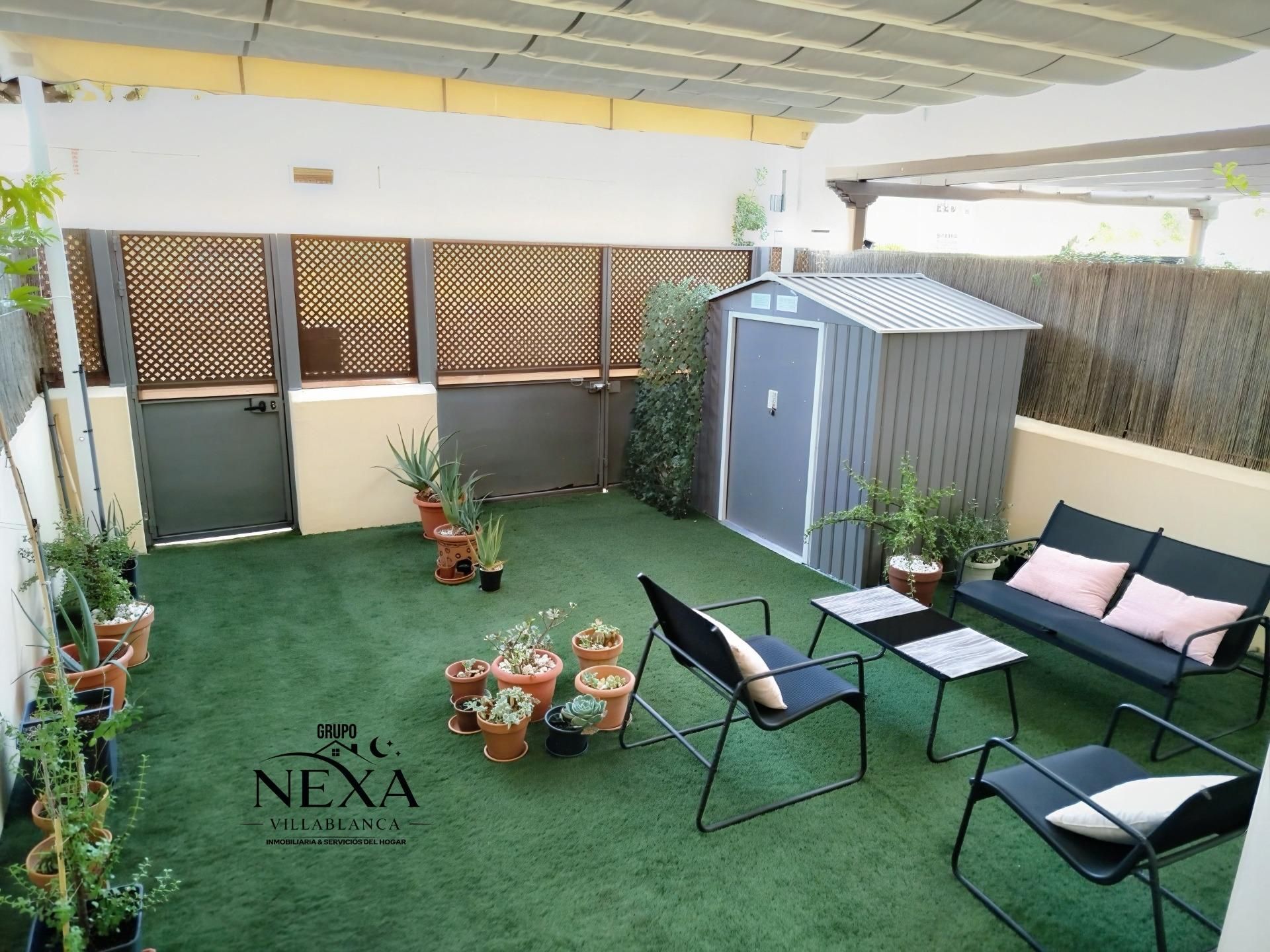 Terraza de Casa adosada en venta en Lepe con Jardín privado, Terraza y Piscina comunitaria