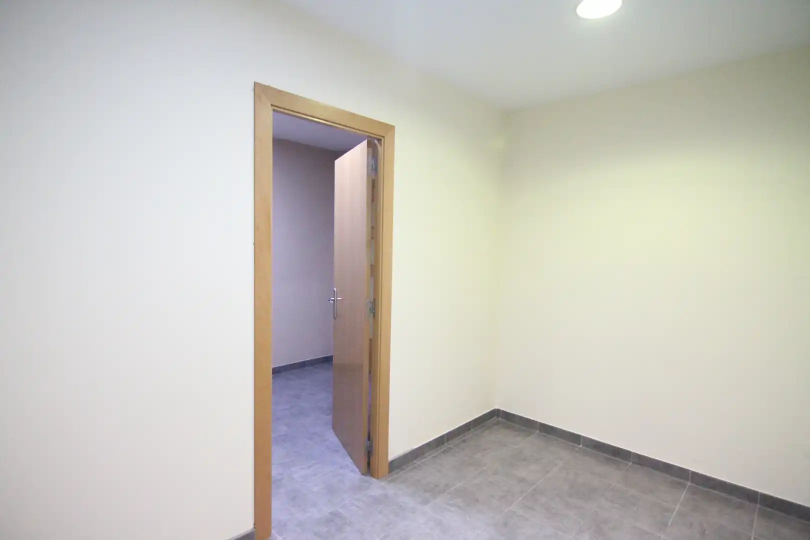 Local comercial de lloguer a Carrer de Lluís Puigjaner 8, imagen 9