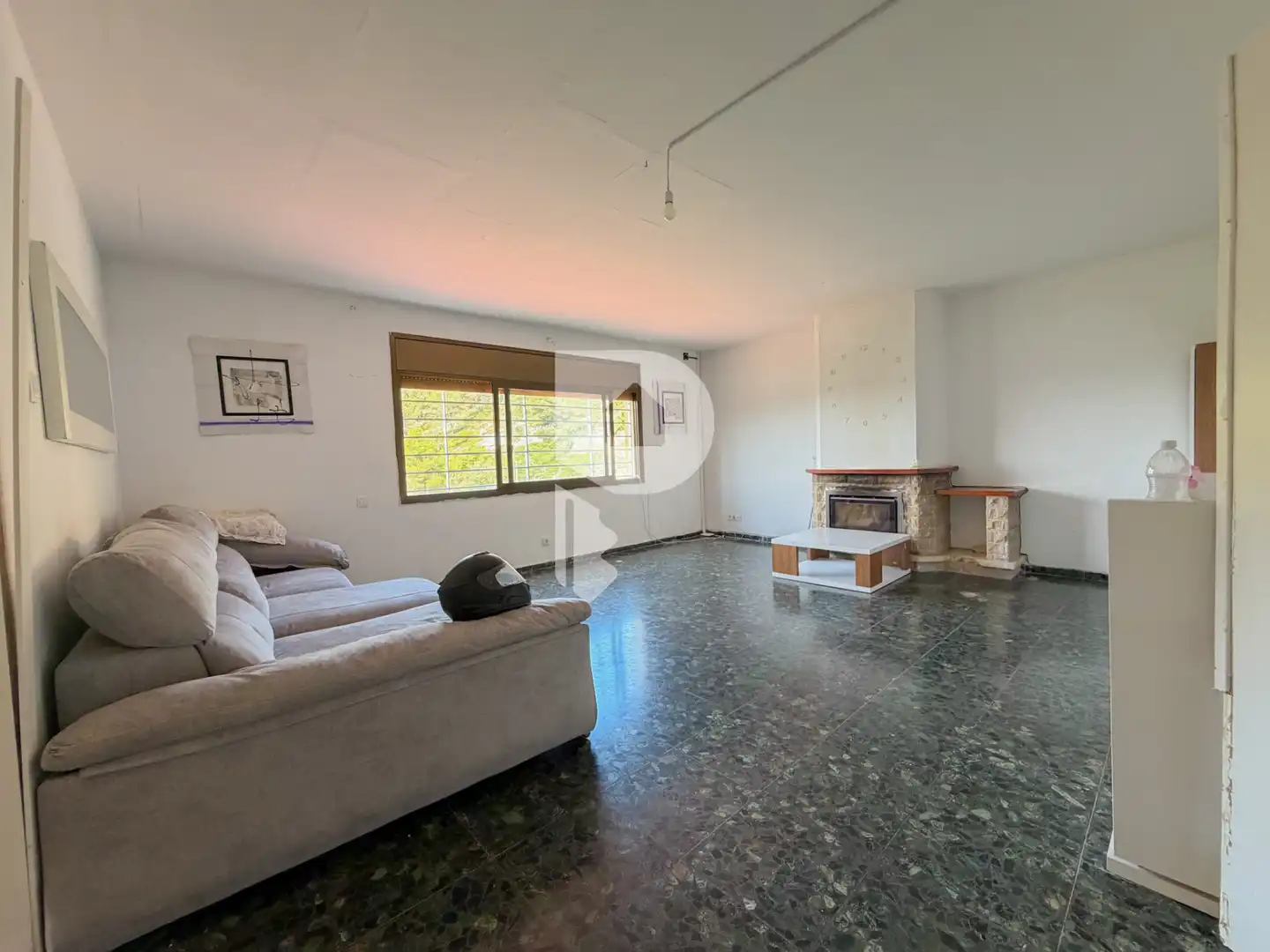 Living room of Houses for sale in Vallirana  with Air Conditioner, Private garden and Terrace