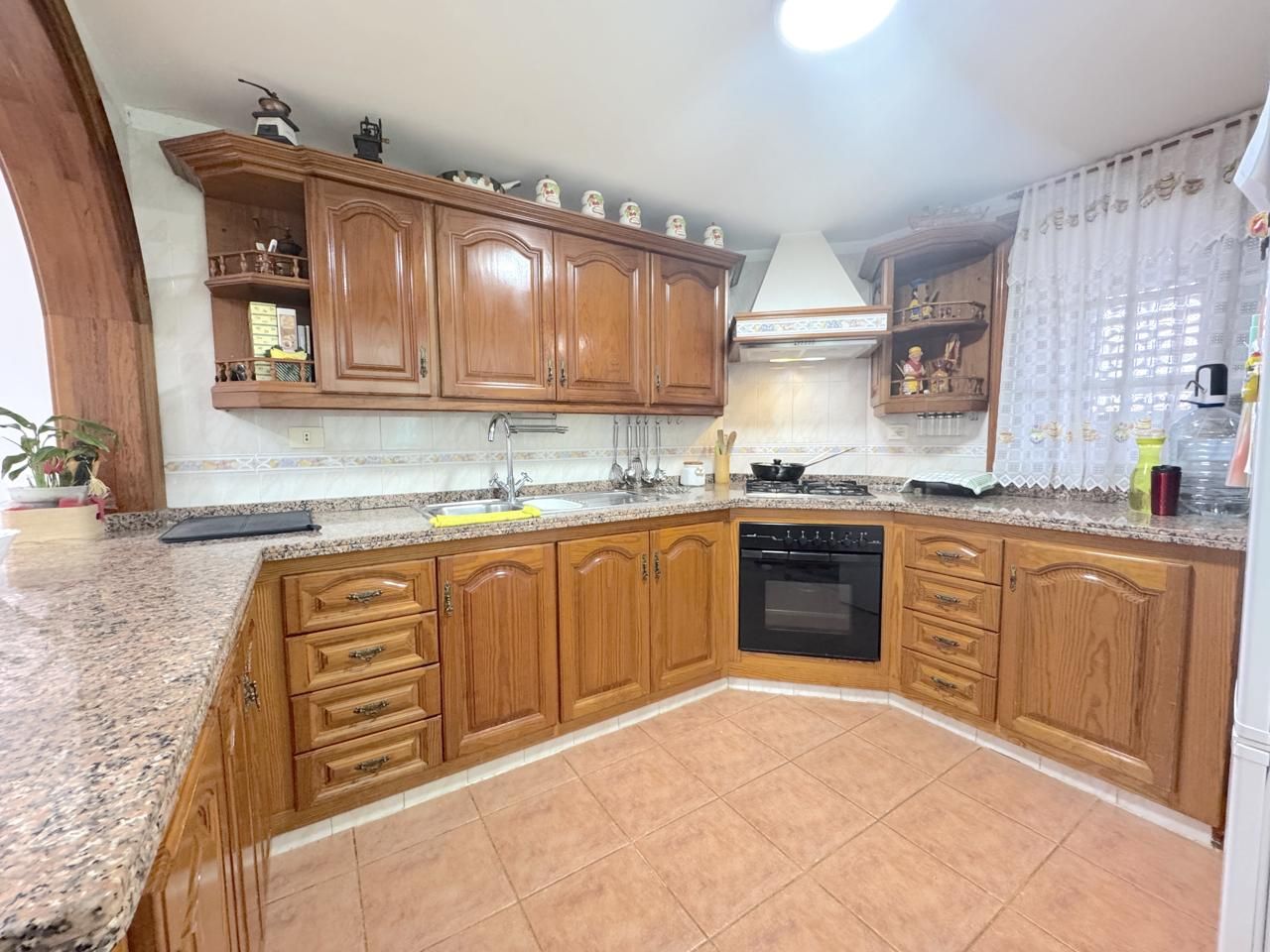 Cuina de Pis en venda en  Santa Cruz de Tenerife Capital amb Terrassa