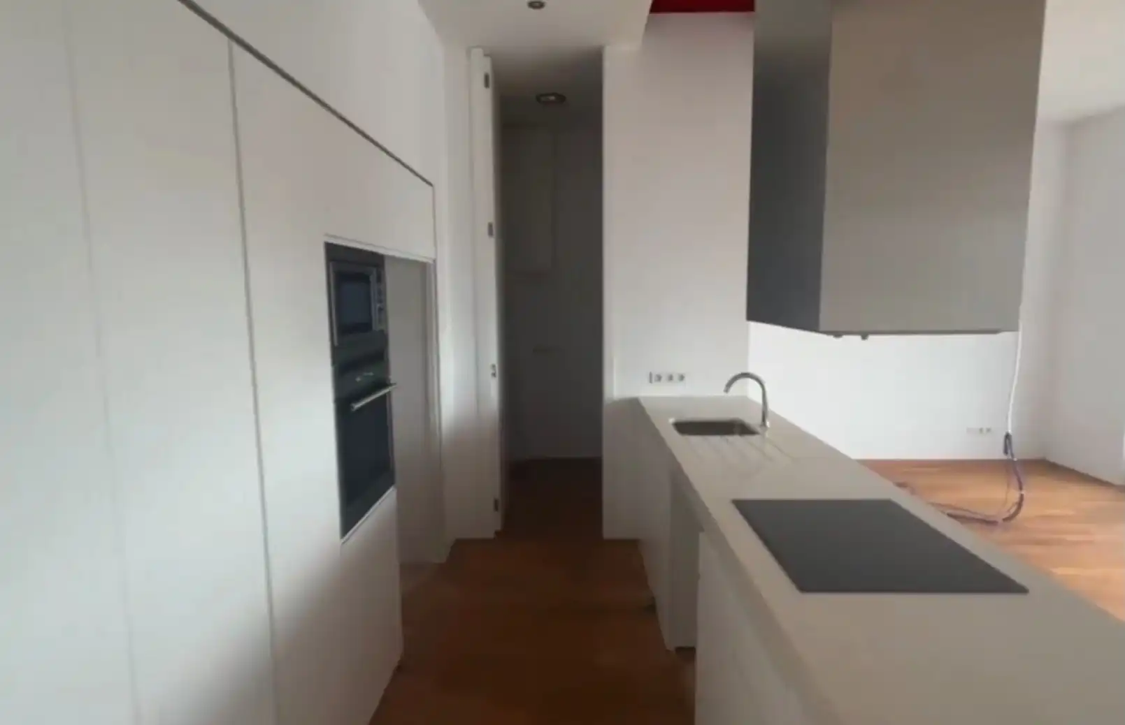 Küche von Wohnung zum Verkauf in A Coruña Capital  mit Ofen