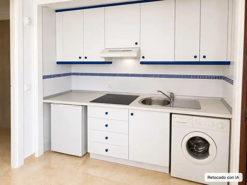 Piso con piscina en venta en San Luis de Sabinillas, imagen 5