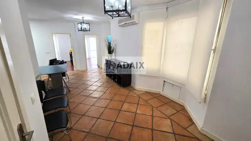 Wohnung zum Verkauf in Tomelloso mit Klimaanlage und Terrasse