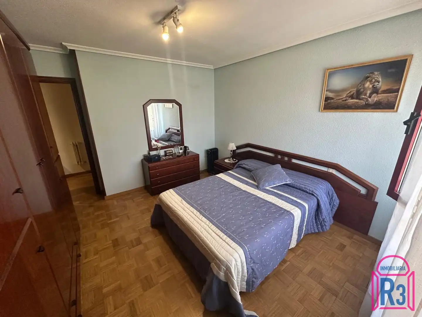 Habitación de Apartamento en venta en León Capital  con Calefacción, Terraza y Trastero