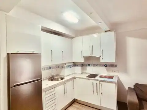 Flat for rent in Calle Diputación Provincial, 25, Centro