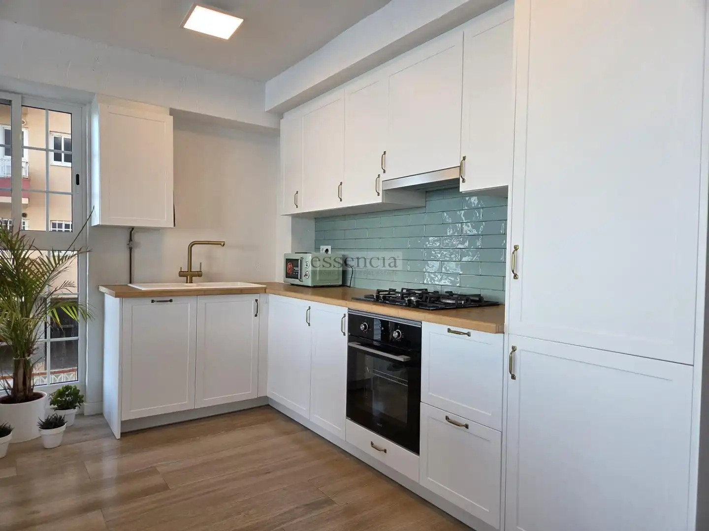 Cocina de Apartamento en venta en Tavernes de la Valldigna con Terraza y Balcón