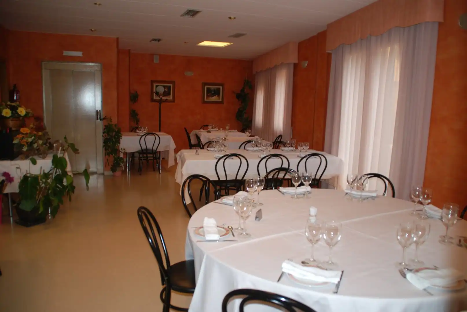 Local en venta en Binaced con Aire acondicionado