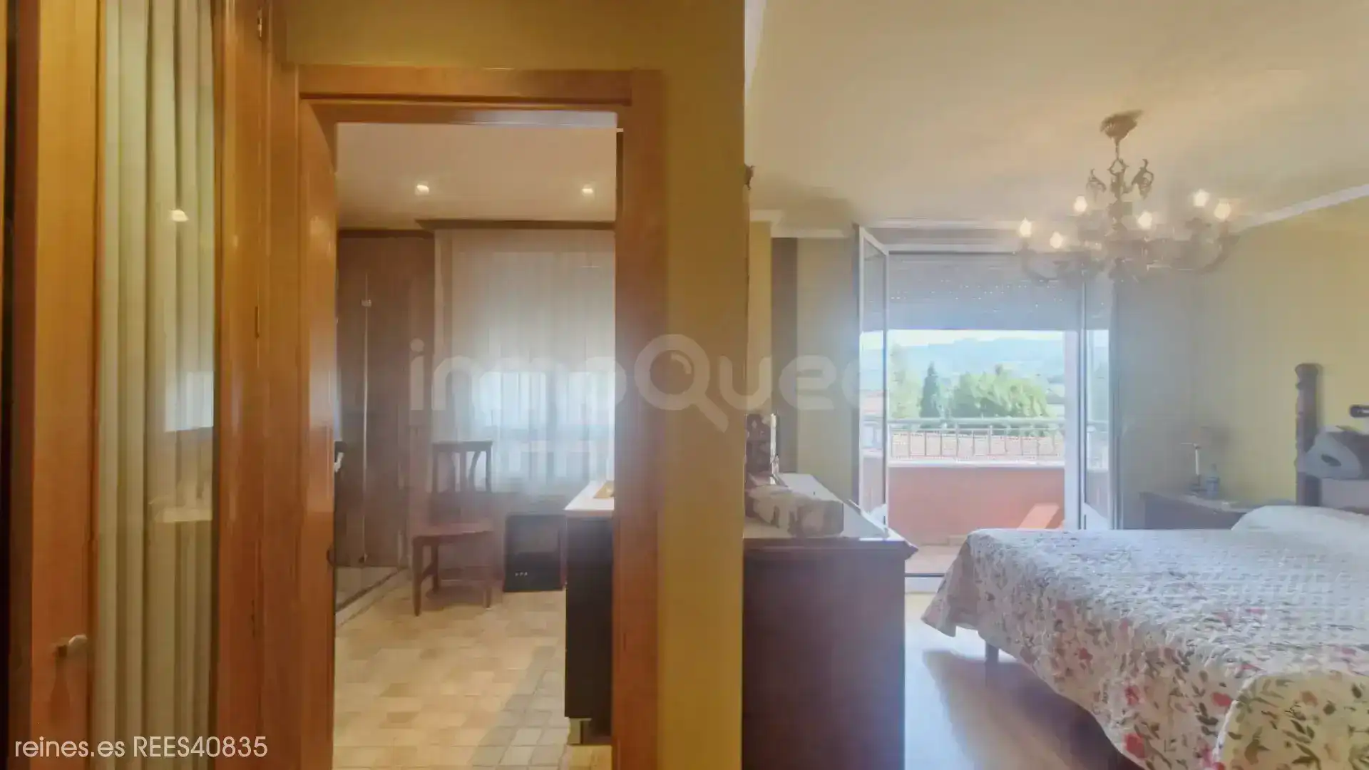 Dormitori de Casa adosada en venda en Siero amb Calefacció, Jardí privat i Terrassa