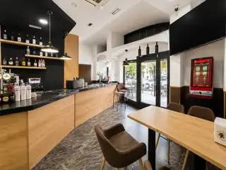 Business premises for transfer in Avenida de Daroca 2, imagen 8