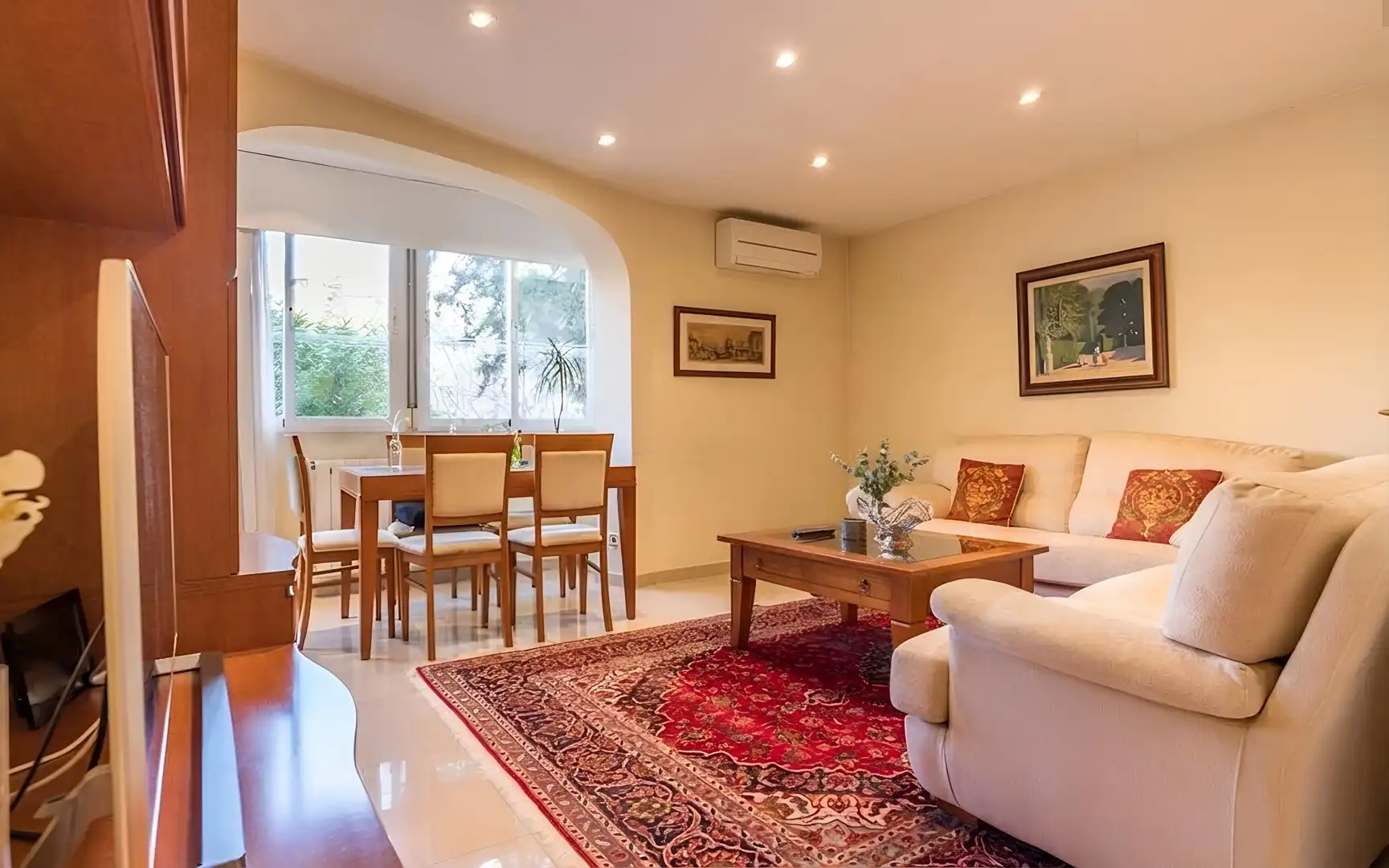 Living room of Flat for sale in  Madrid Capital  with Heating and Private garden