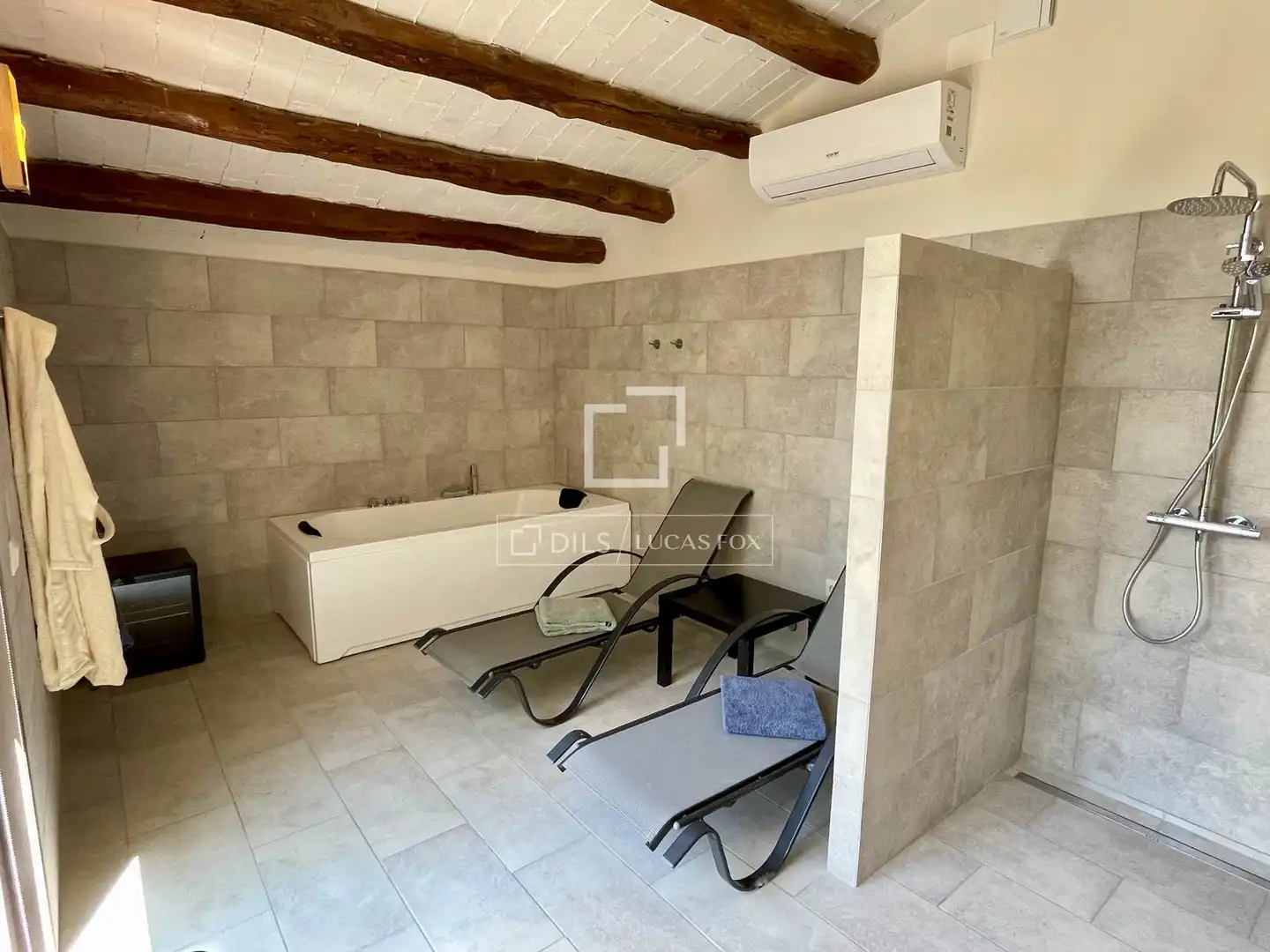 Bathroom of Country homes for sale in La Torre de Claramunt  with Air Conditioner, Heating and Private garden