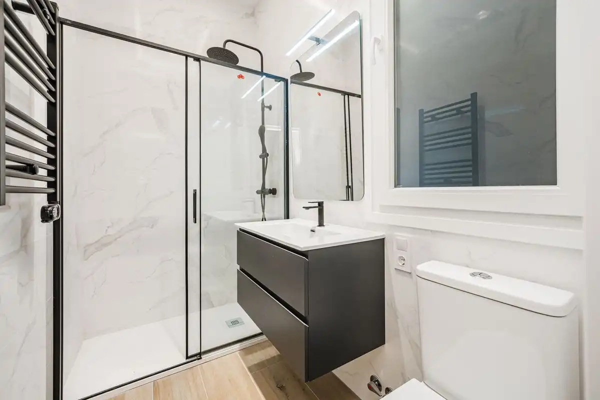 Baño de Piso en venta en Madrid con Aire acondicionado y Calefacción