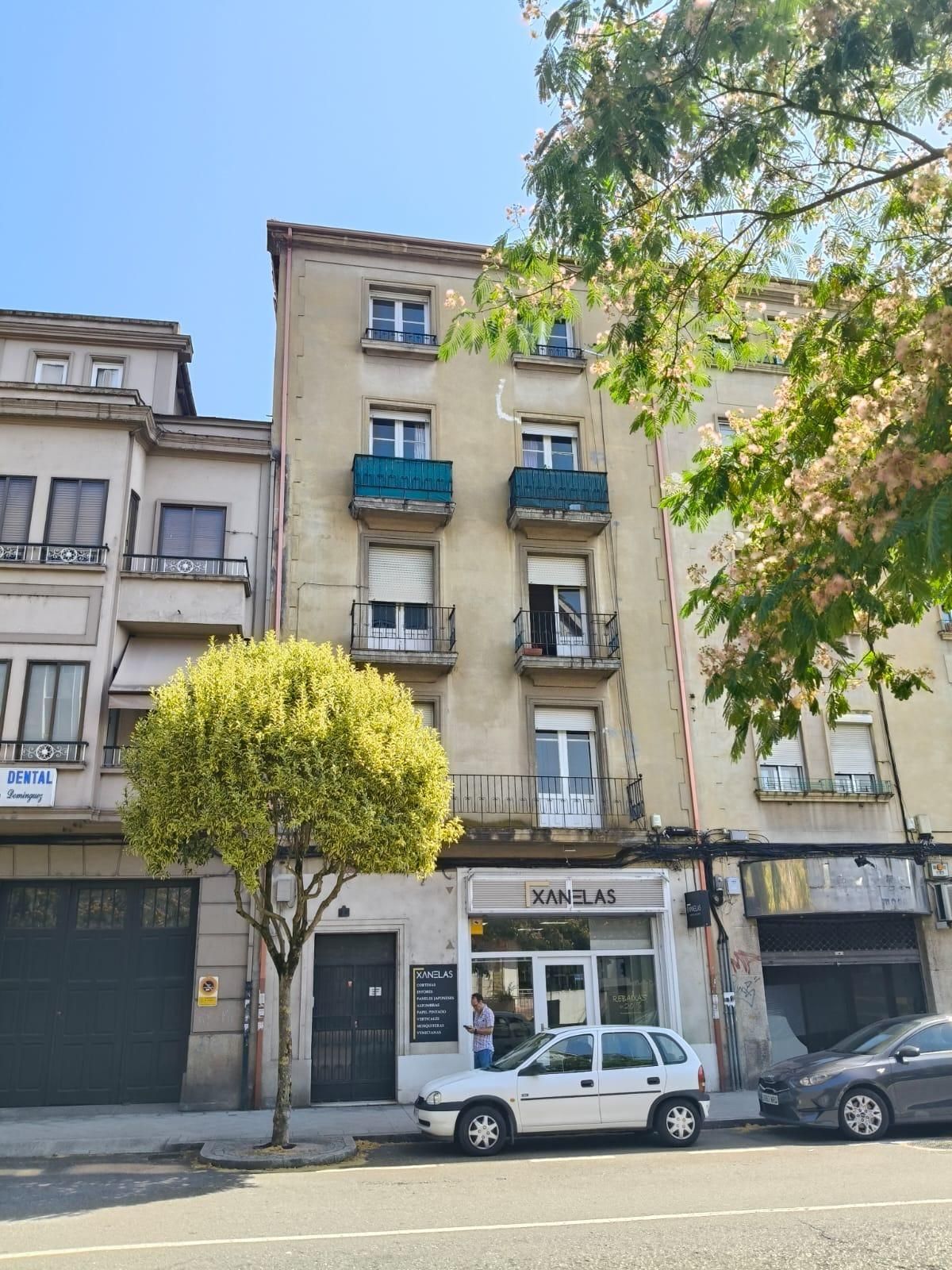 Exterior view of Building for sale in Ourense Capital 