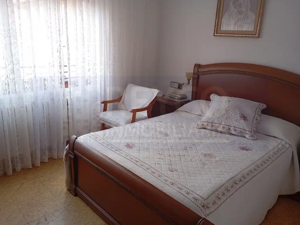 Habitación de Casa o chalet en venta en Estollo