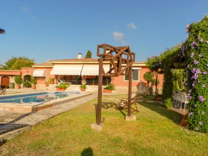 Jardí de Casa o xalet en venda en San Vicente del Raspeig / Sant Vicent del Raspeig amb Calefacció, Jardí privat i Parquet