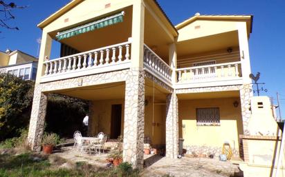 Vista exterior de Casa o xalet en venda en Tordera amb Calefacció, Jardí privat i Terrassa