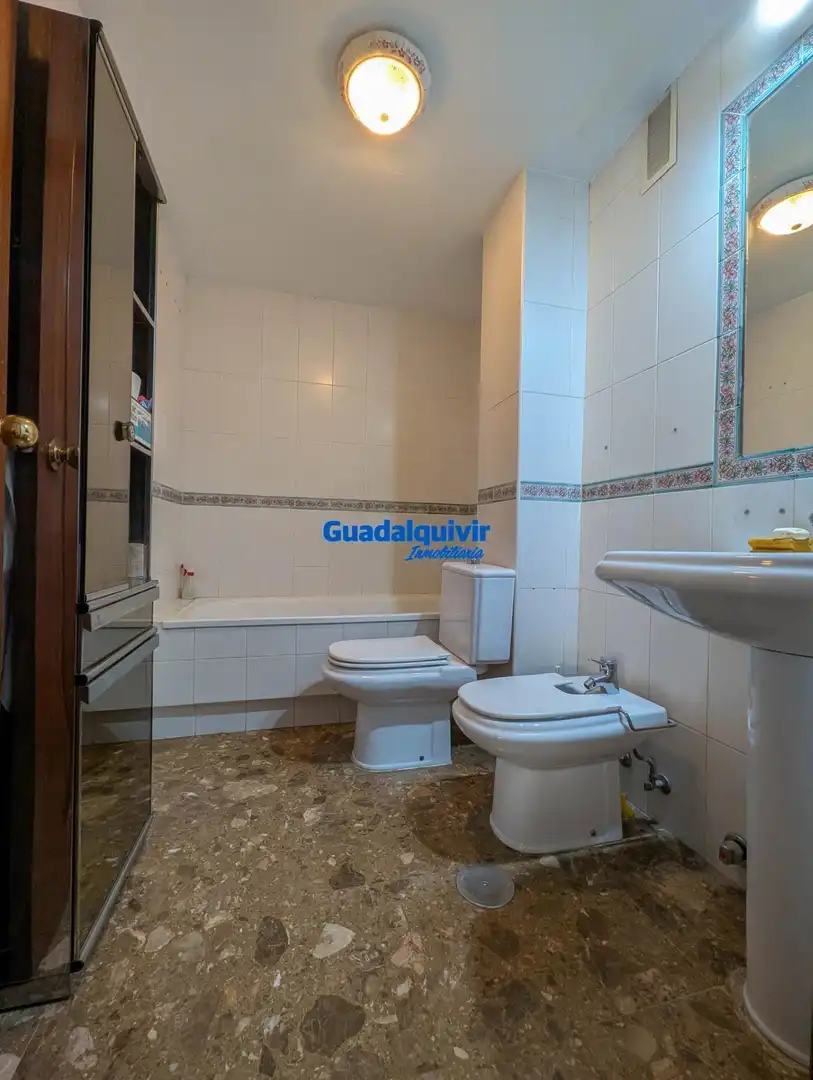 Flat with lift for sale in Avenida RAMON Y CAJAL, imagen 27