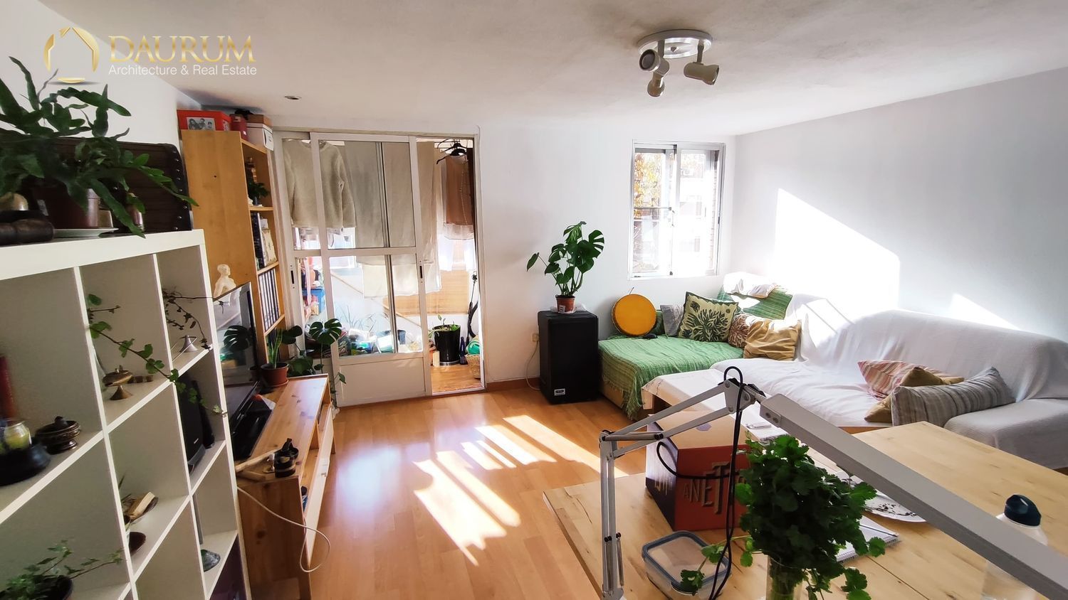 Habitación de Piso en venta en  Madrid Capital con Calefacción y Terraza