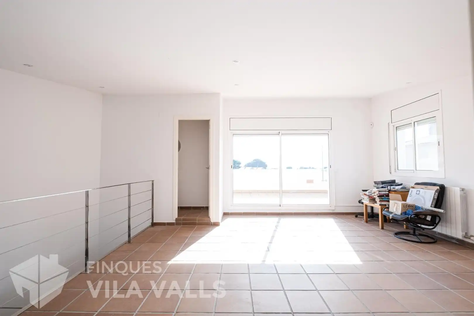 Sala d'estar de Casa o xalet en venda en Bigues i Riells del Fai amb Aire condicionat, Jardí privat i Parquet
