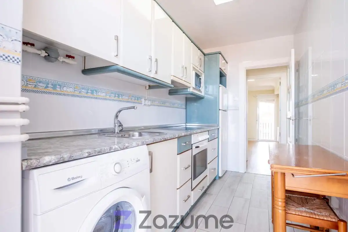 Küche von Wohnung zur Miete in Zaragoza mit Klimaanlage, Heizung und Parkett