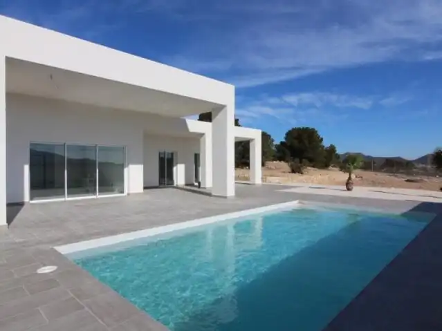 Villa zum Verkauf in El Pinós / Pinoso, imagen 2