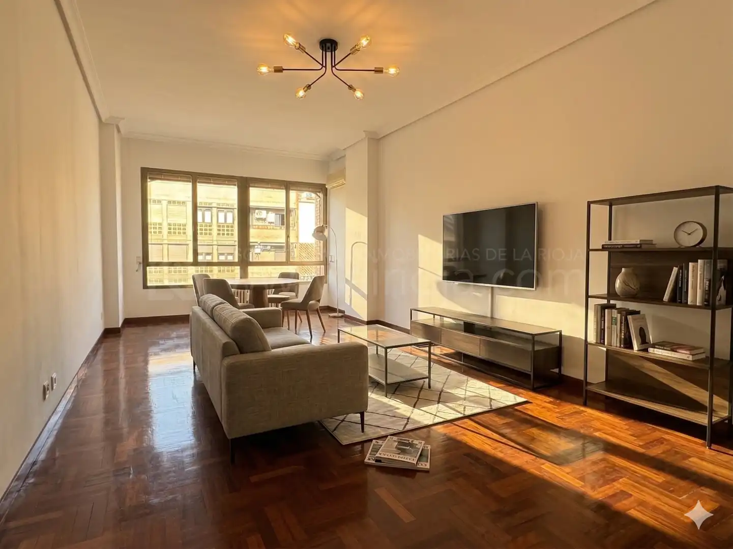 Living room of Flat for sale in  Logroño  with Heating, Parquet flooring and Terrace