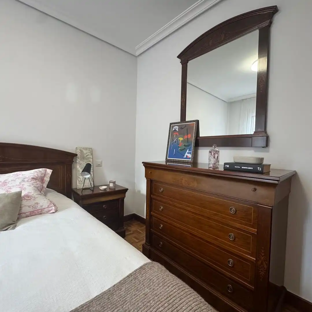 Habitación de Piso en venta en Irura con Calefacción y Amueblado