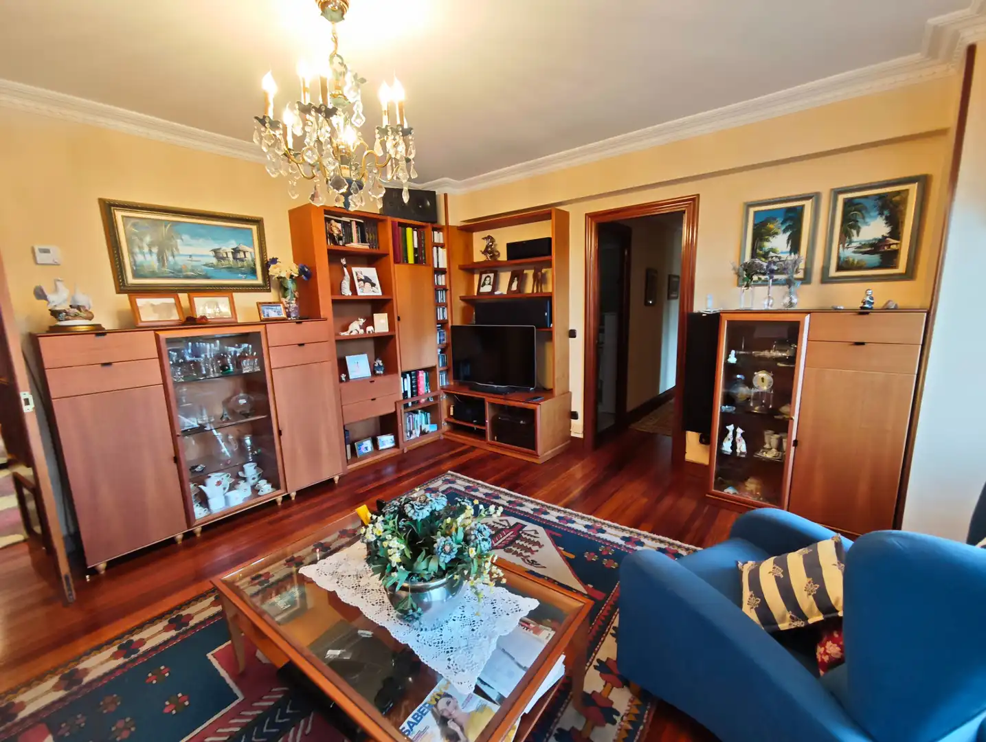 Living room of Flat for sale in Durango  with Heating, Furnished and Balcony
