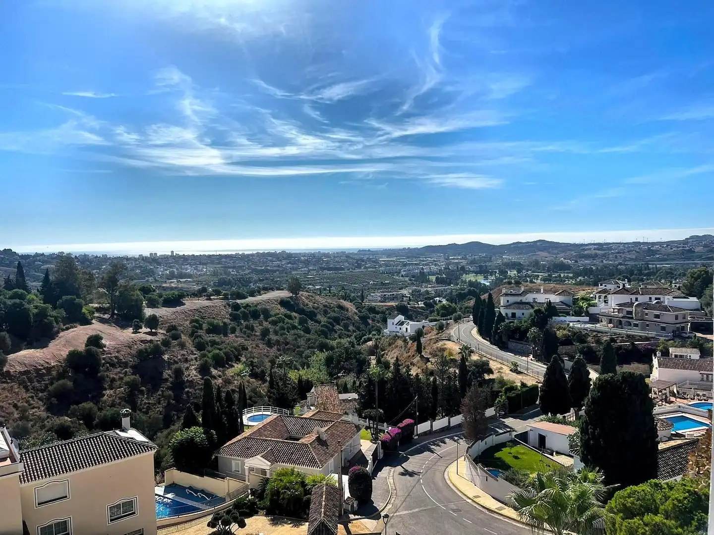 Vista exterior de Dúplex en venta en Mijas con Trastero, Amueblado y Piscina comunitaria