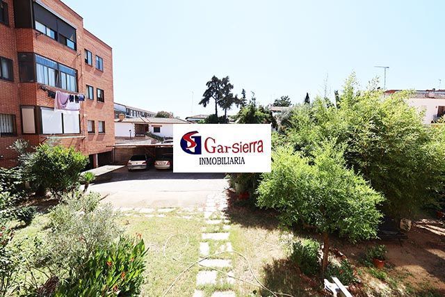 Vista exterior de Piso en venta en San Martín de Valdeiglesias con Calefacción