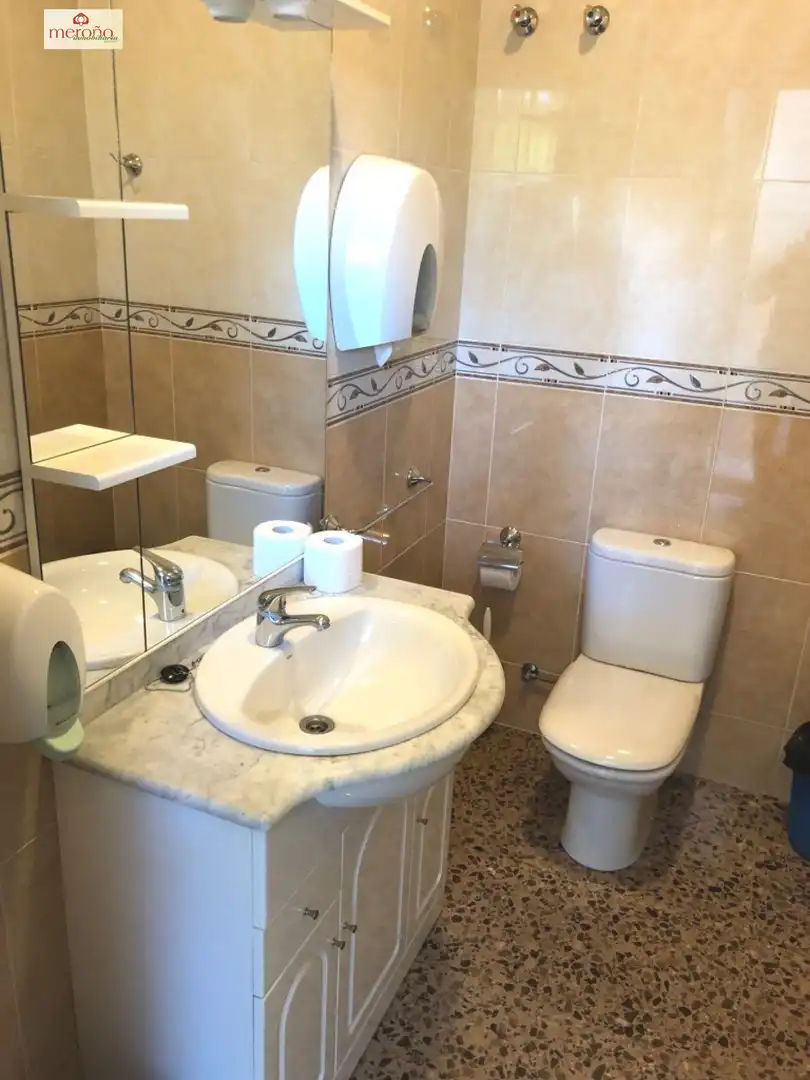 Badezimmer von Geschaftsraum zum Verkauf in Elche / Elx