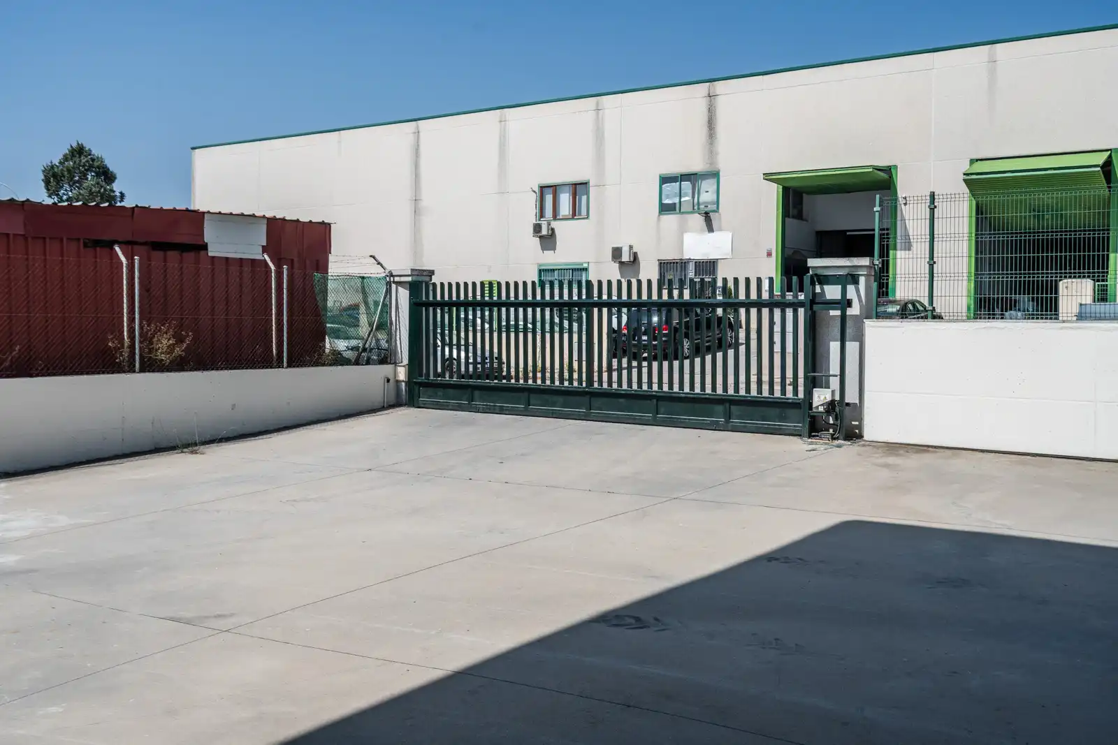 Exterior view of Industrial buildings for sale in Colmenar Viejo  with Heating