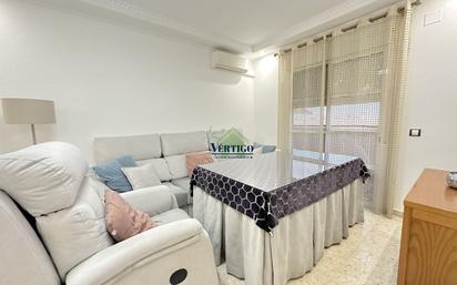 Bedroom of Flat for sale in Dos Hermanas  with Air Conditioner, Heating and Terrace