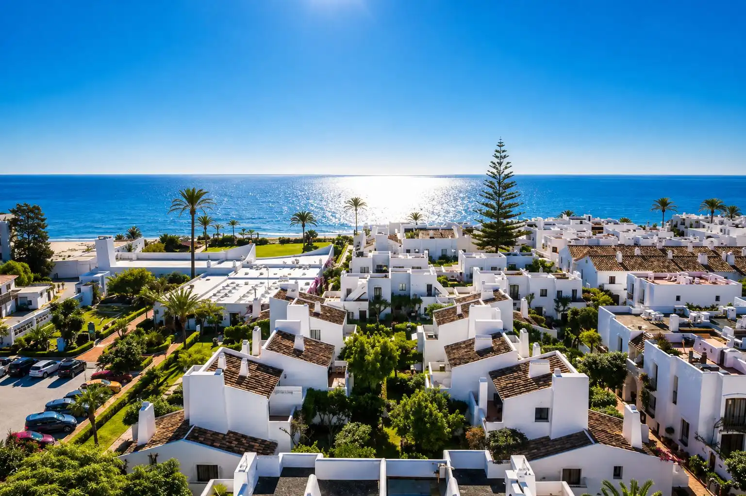 Außenansicht von Wohnung zur Miete in Estepona mit Klimaanlage, Terrasse und Möbliert