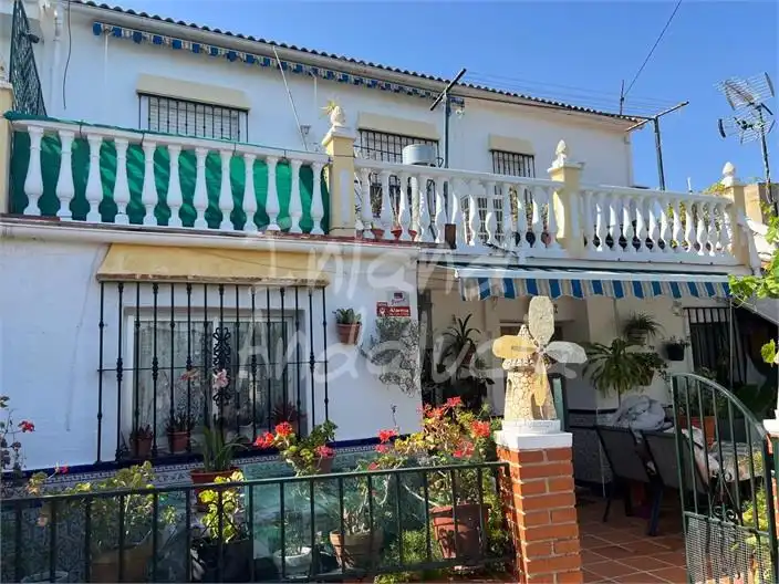 Maison mitoyenne à vendre à Periana