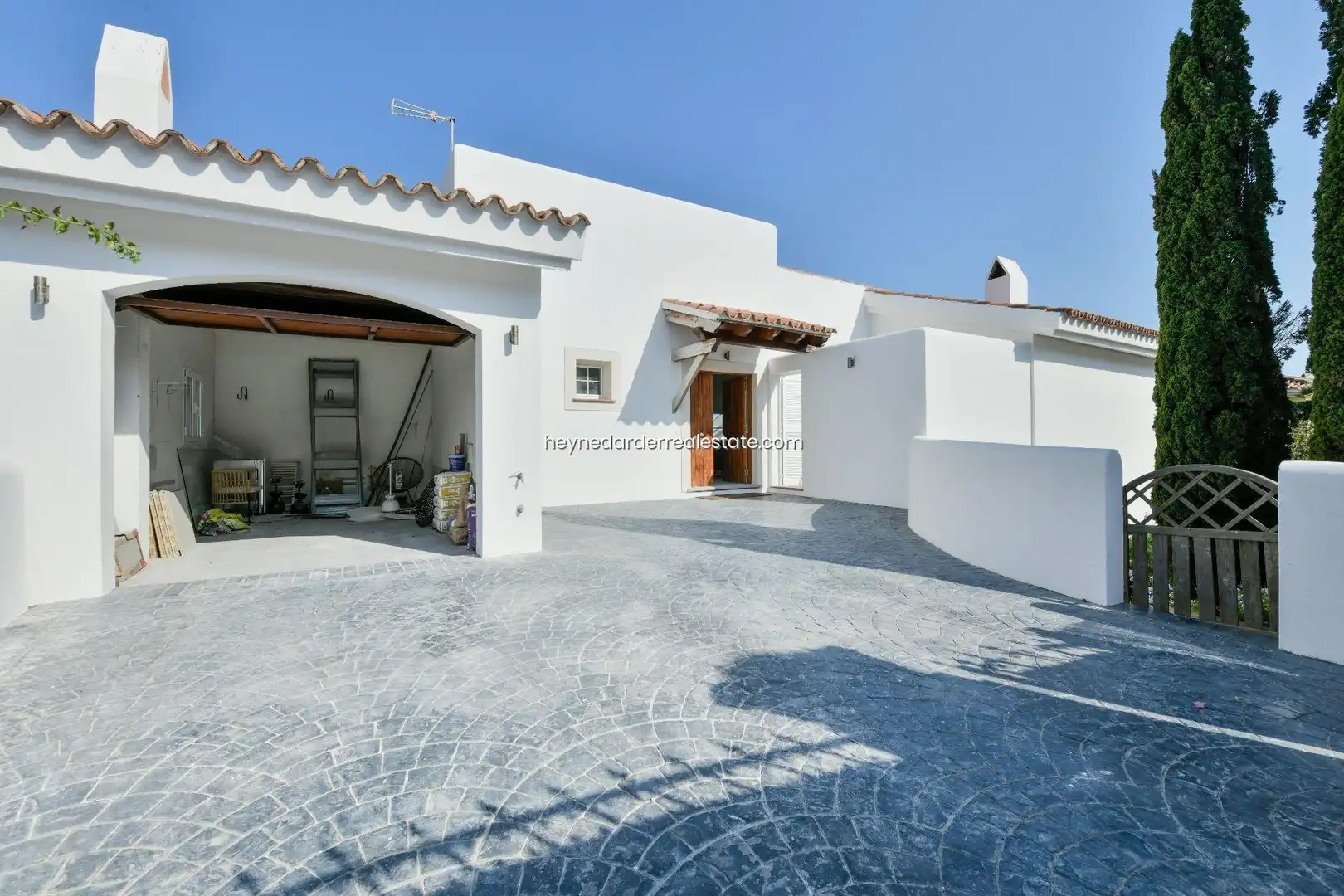 Exterior view of Houses for sale in Calvià  with Air Conditioner, Private garden and Storage room