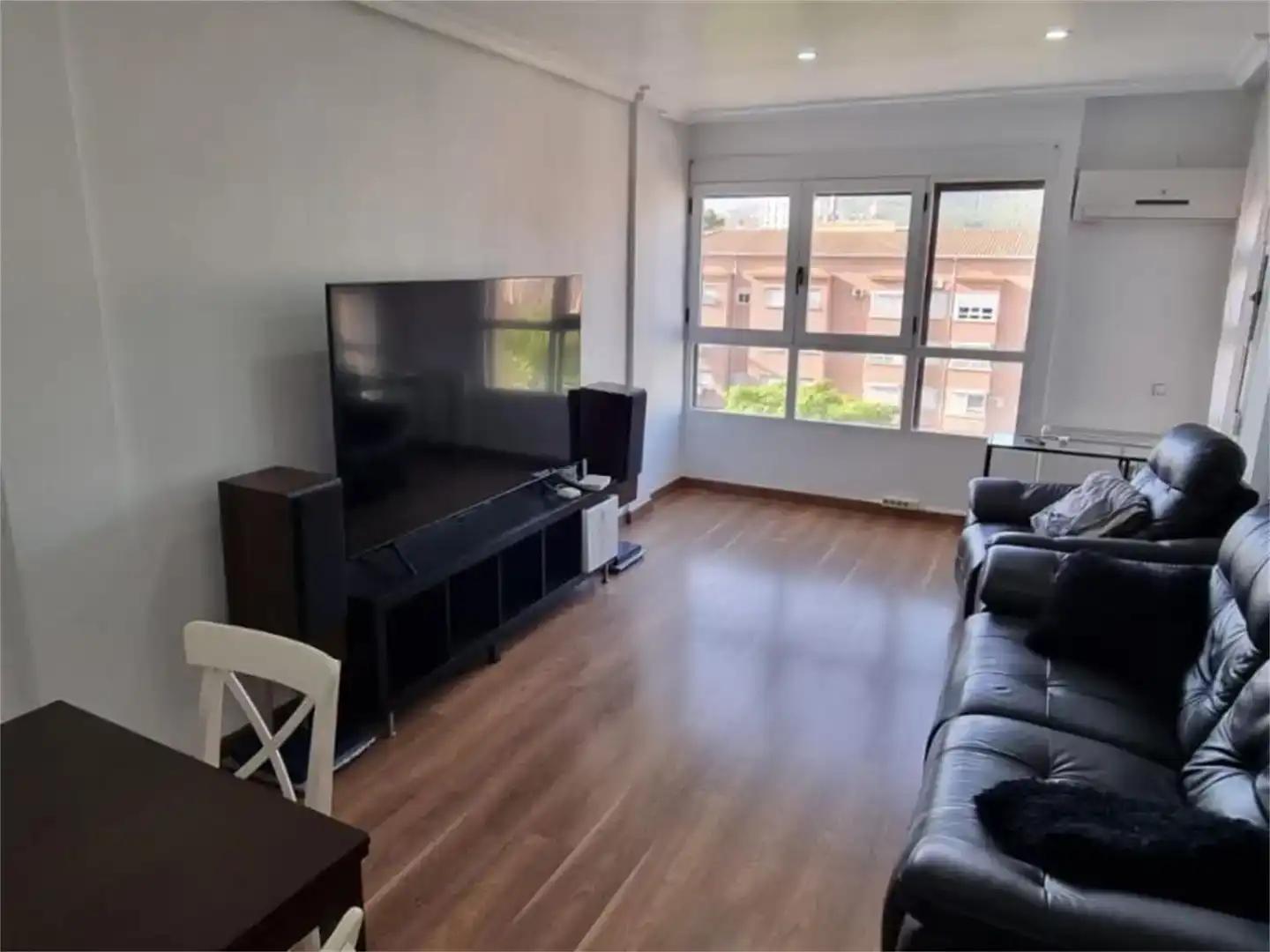 Sala de estar de Piso en venta en Santa Clara de Avedillo con Aire acondicionado, Parquet y Trastero