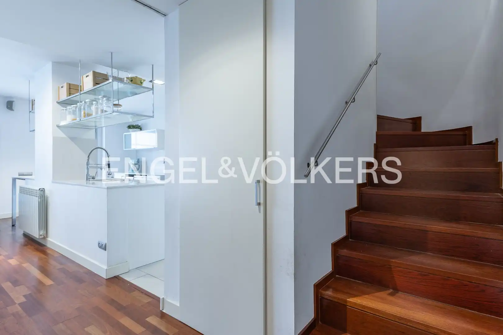 Piso en venta en Sant Cugat del Vallès con Aire acondicionado, Calefacción y Jardín privado