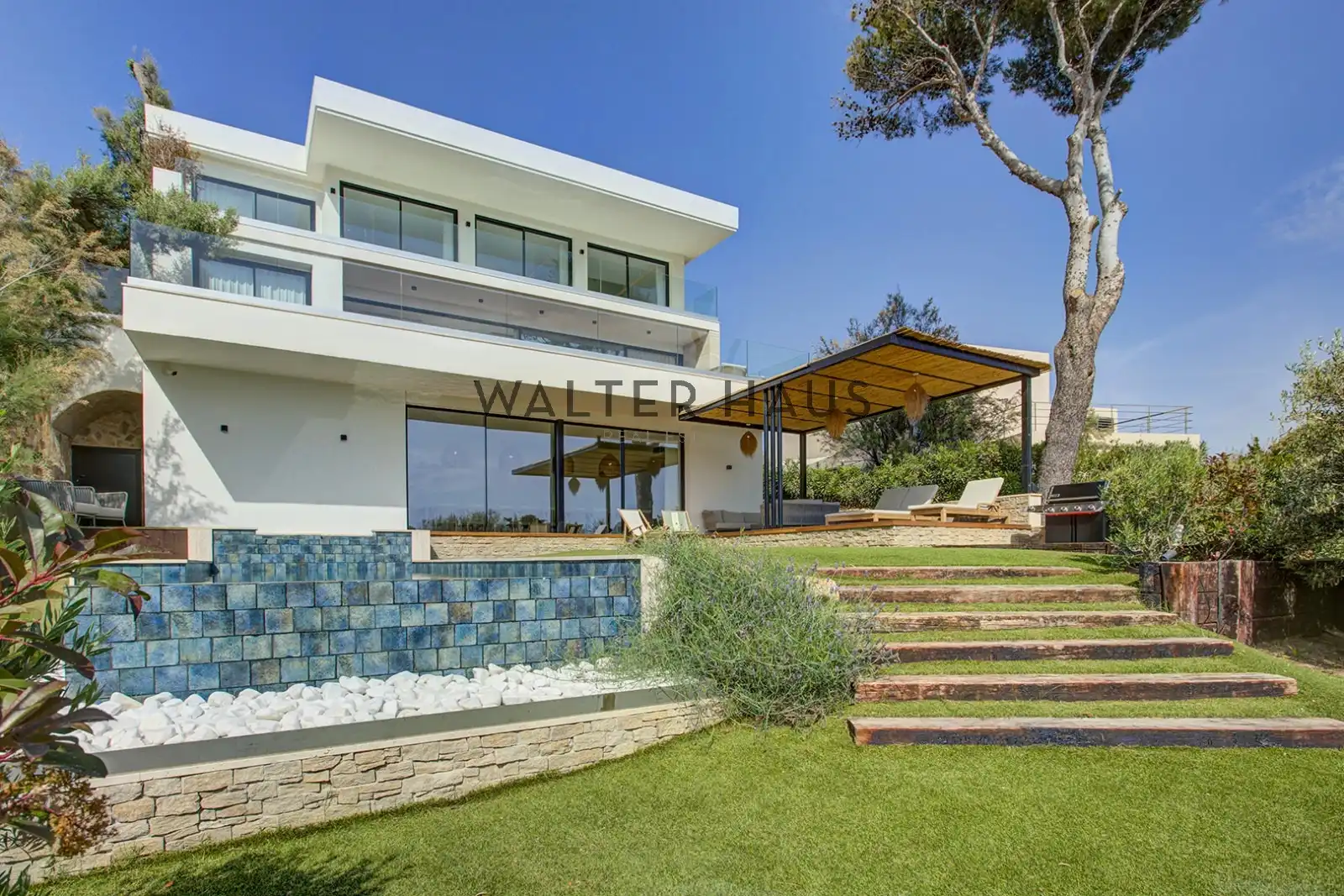 Vista exterior de Casa o chalet en venta en Sant Feliu de Guíxols con Aire acondicionado, Jardín privado y Terraza