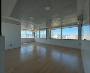 Office to rent in  Sevilla Capital  with Air Conditioner