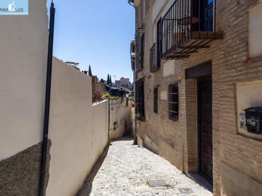 Terrenos y solares en venta en Calle de la Tiña