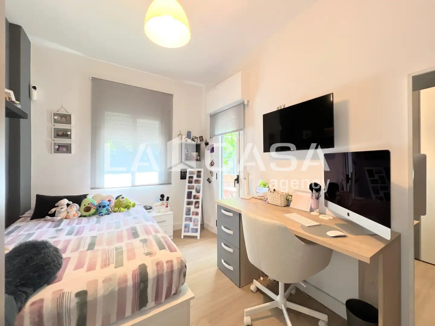 Schlafzimmer von Wohnung zum Verkauf in Badalona mit Balkon