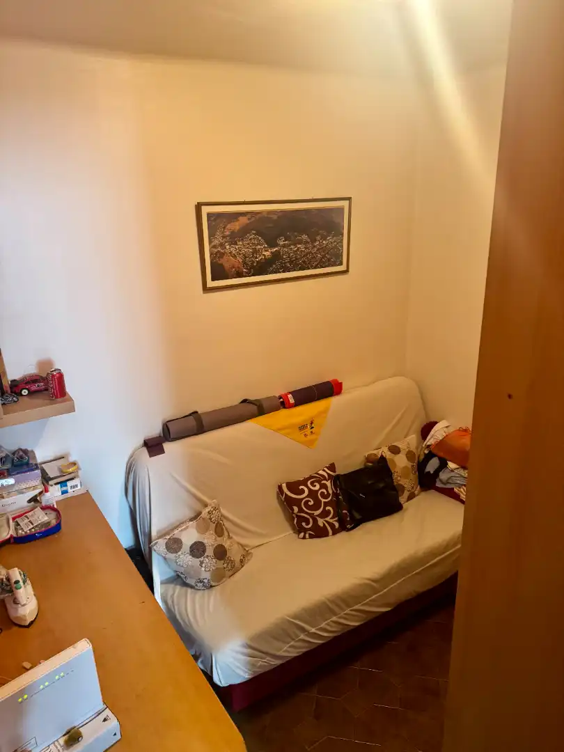 Dormitori de Àtic en venda en L'Hospitalet de Llobregat amb Aire condicionat, Terrassa i Traster