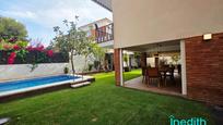 Garden of House or chalet for sale in Castelldefels  with Air Conditioner, Heating and Private garden
